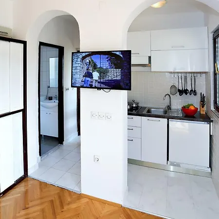 Nena Apartment